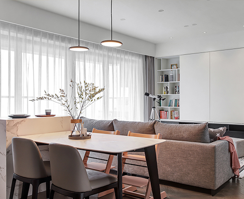 笑逐颜开 | 高级灰+浪漫粉，为两个女儿打造爱意满满的家