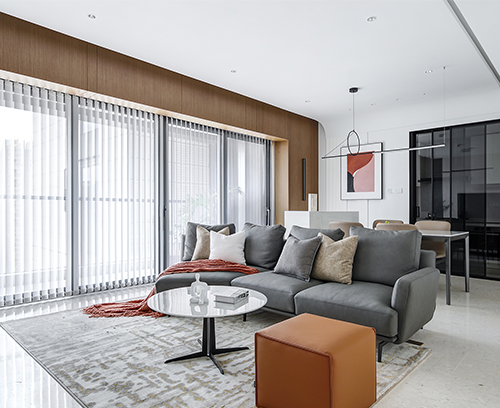 150㎡精装房改造，开放通透格局，将阳光引入空间